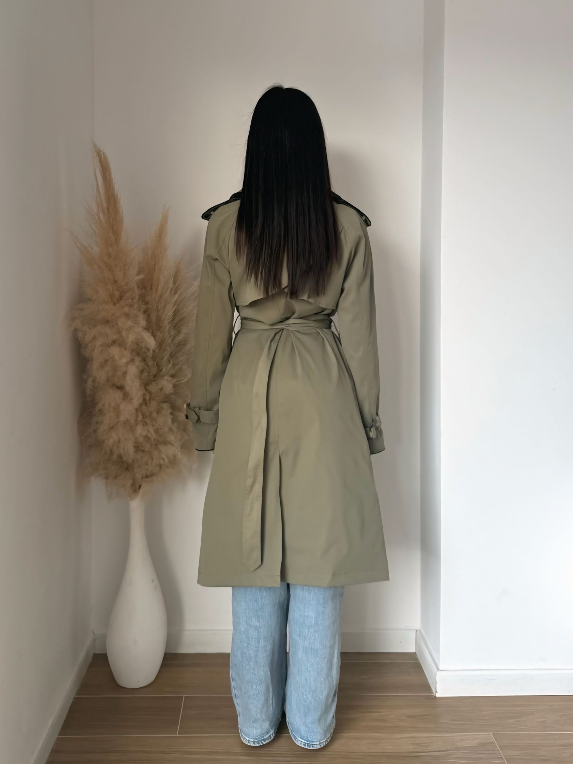 Trench Femme Oversize avec Détails en Simili Cuir – Taupe ou Vert Foncé – Image 5